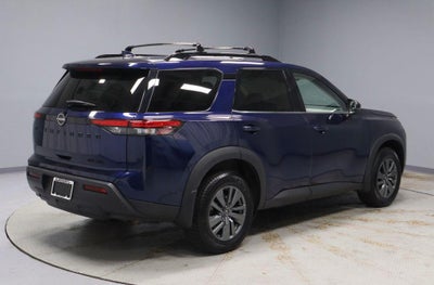 2023 Nissan Pathfinder SV