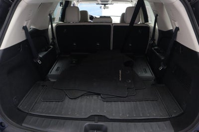 2023 Nissan Pathfinder SV
