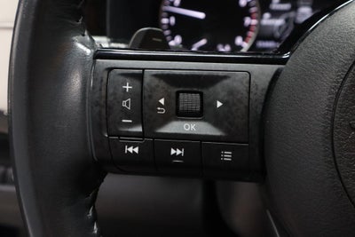 2023 Nissan Pathfinder SV