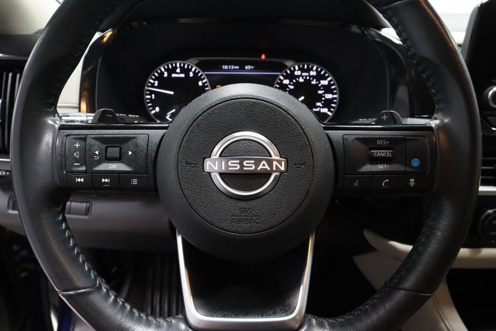 2023 Nissan Pathfinder SV