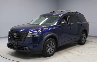 2023 Nissan Pathfinder SV