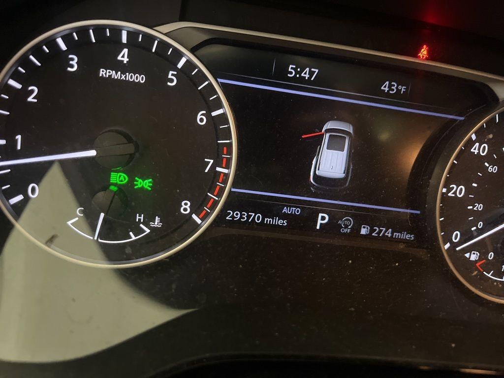 2024 Nissan Pathfinder SL