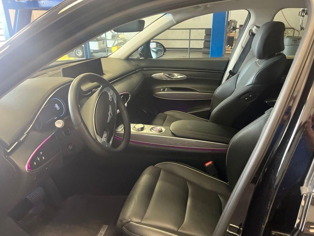 2024 Genesis GV70 2.5T Advanced