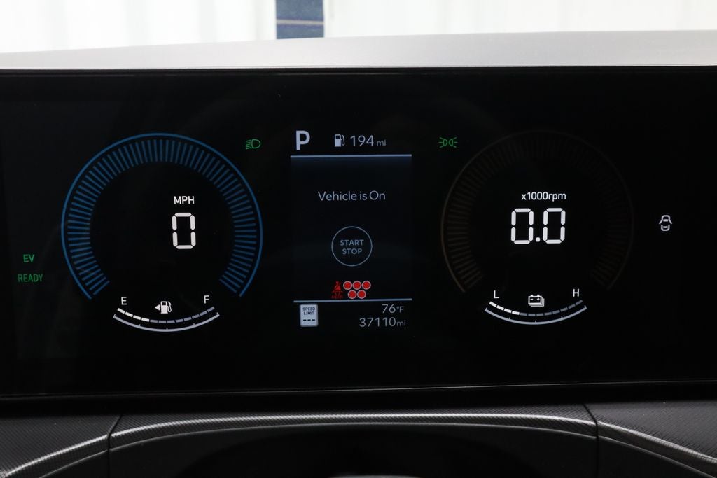 2025 Hyundai SANTA FE HYBRID SEL