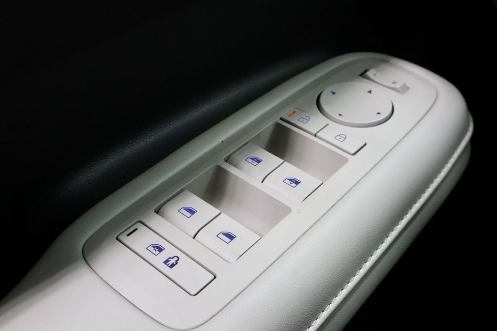 2025 Hyundai SANTA FE HYBRID SEL