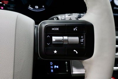 2025 Hyundai SANTA FE HYBRID SEL