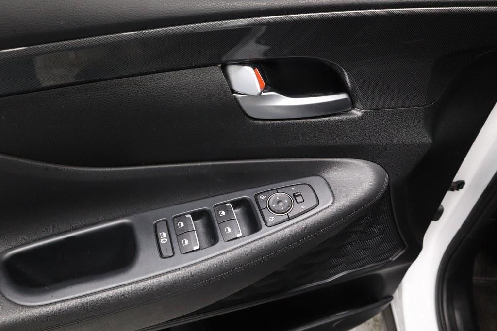 2022 Hyundai SANTA FE SE