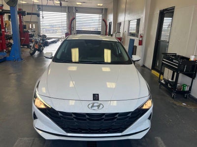 2022 Hyundai ELANTRA SEL
