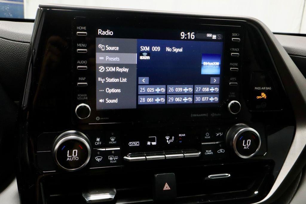 2020 Toyota Highlander LE