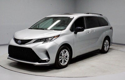 2022 Toyota Sienna XSE