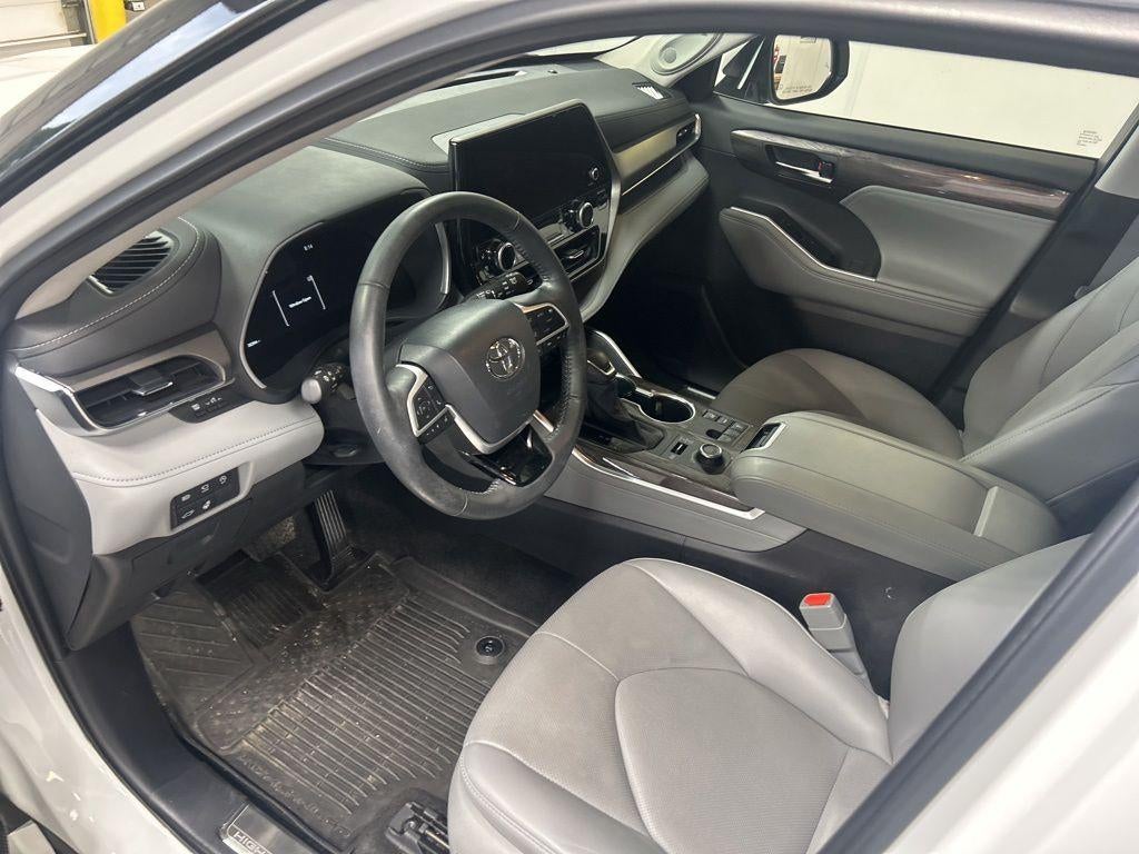 2024 Toyota Highlander Limited
