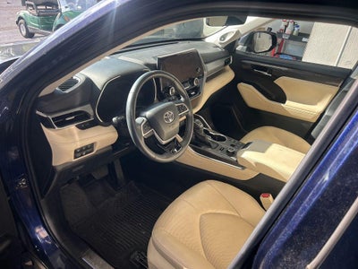 2024 Toyota Highlander Platinum