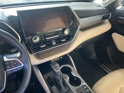 2024 Toyota Highlander Platinum