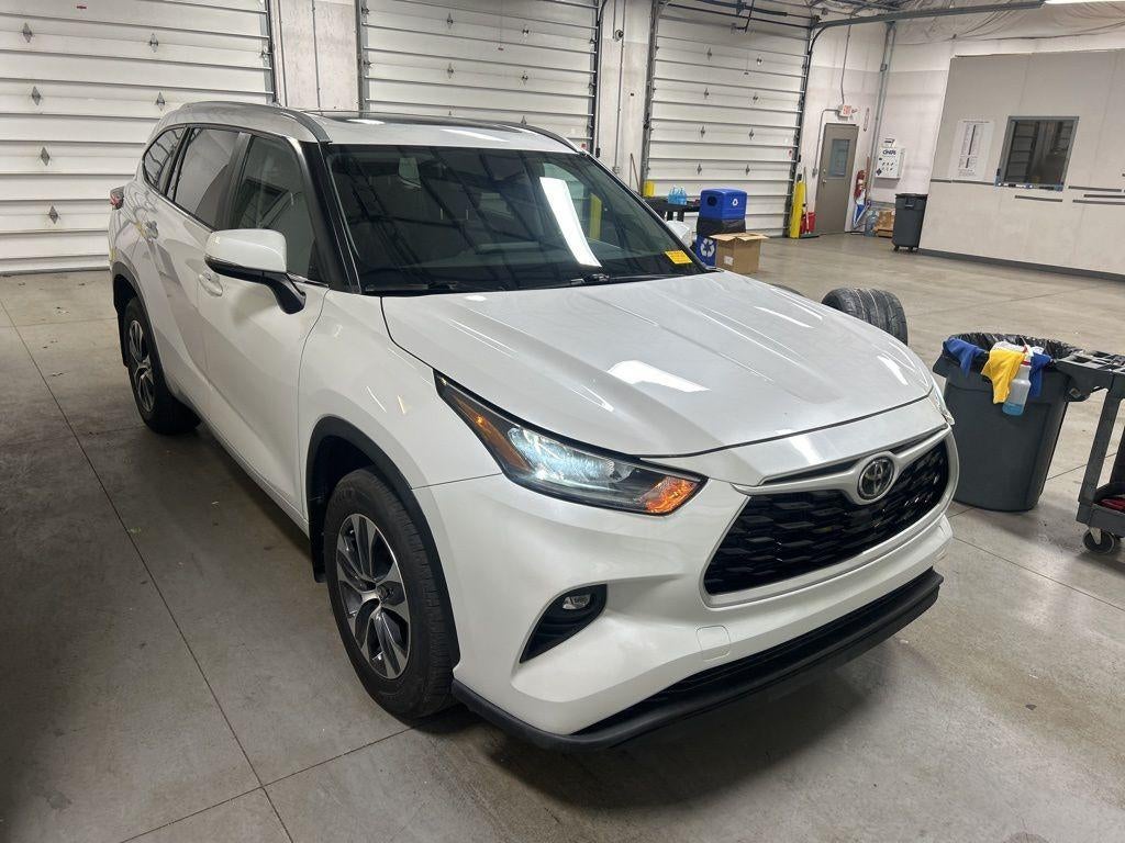 2023 Toyota Highlander L