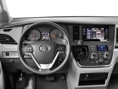 2016 Toyota Sienna LE