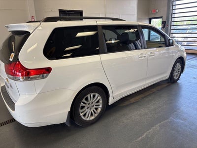 2012 Toyota Sienna XLE