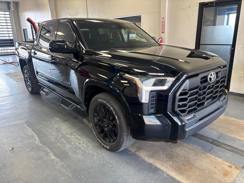 2022 Toyota Tundra 4WD SR5
