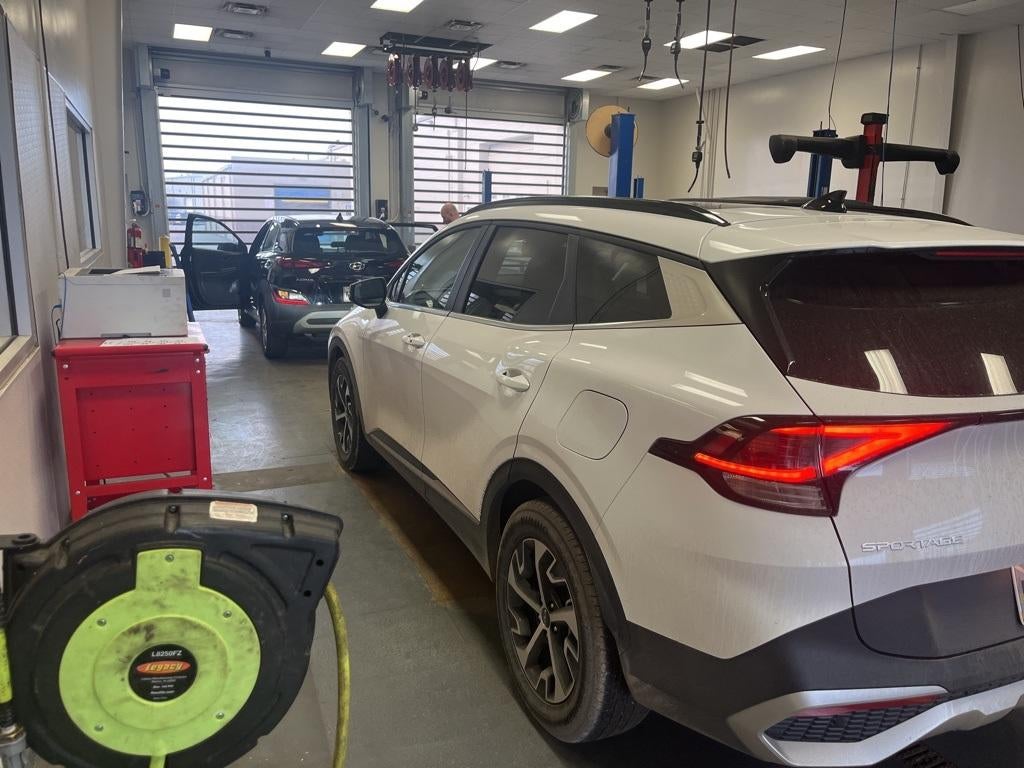 2025 Kia Sportage EX