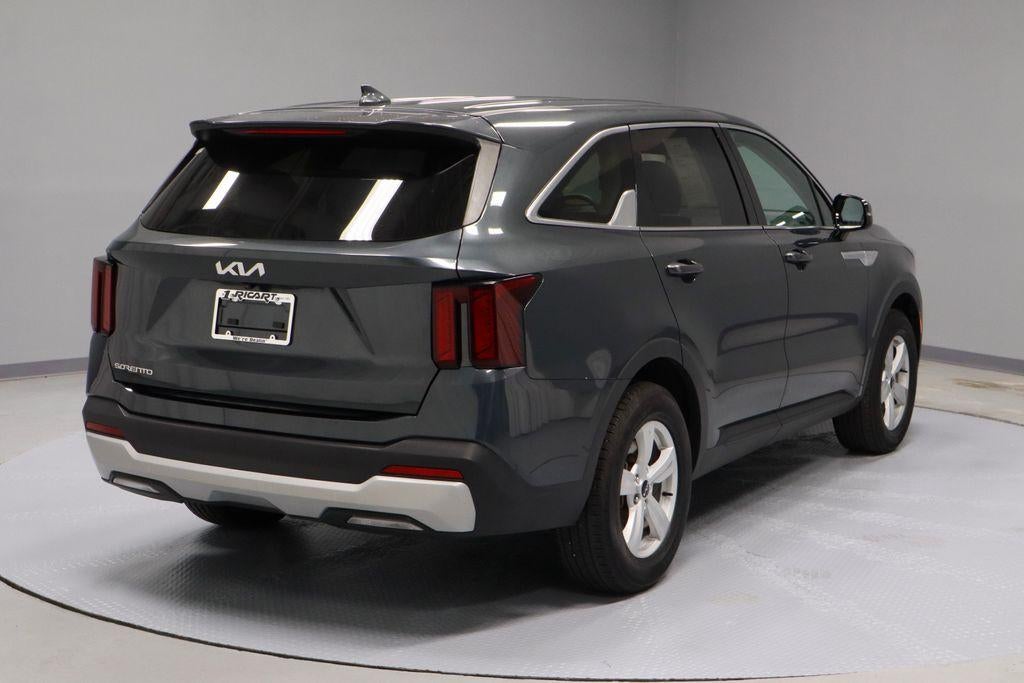 2025 Kia Sorento LX