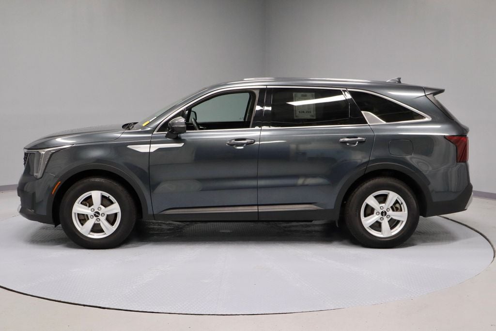 2025 Kia Sorento LX