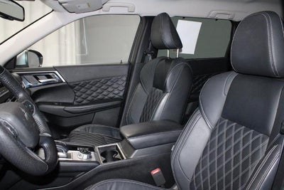 2023 Mitsubishi Outlander SEL
