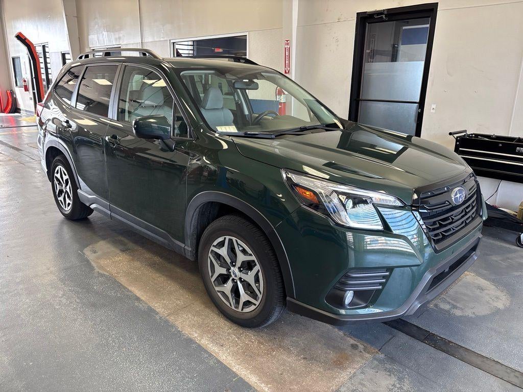 2023 Subaru Forester Premium