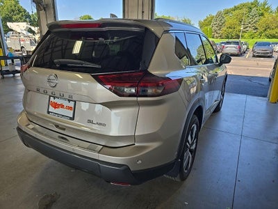 2025 Nissan Rogue SL