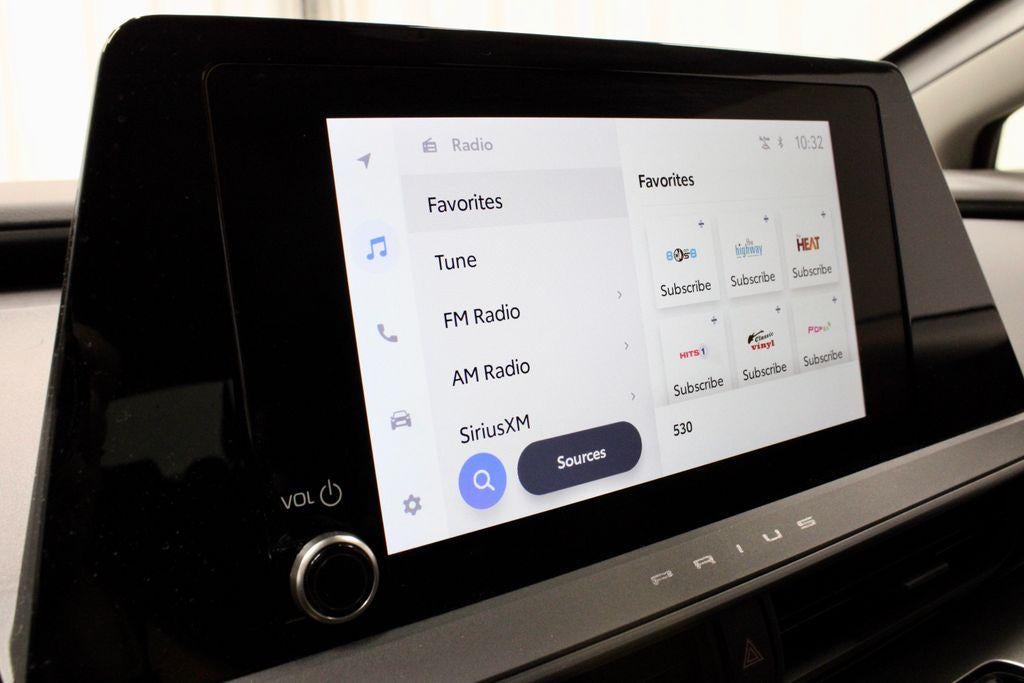 2025 Toyota Prius LE