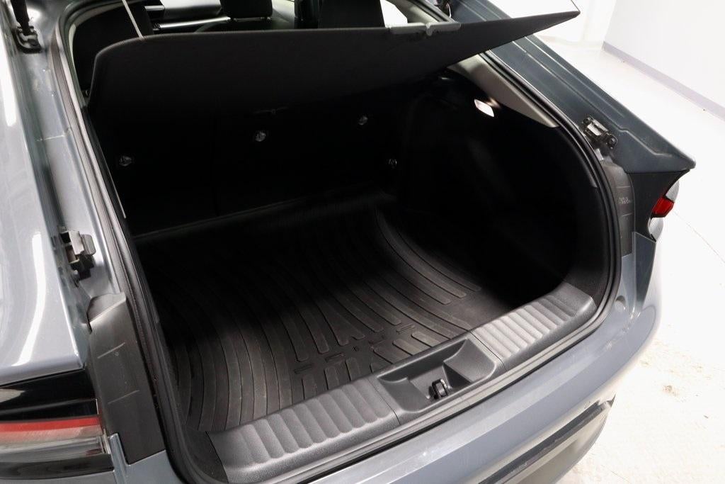 2023 Toyota Prius LE