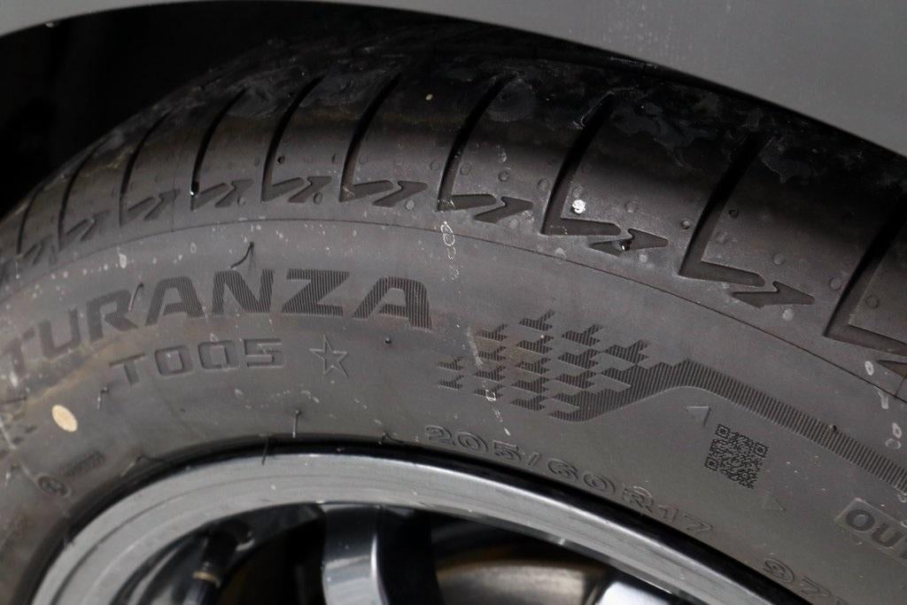 2023 Toyota Prius LE