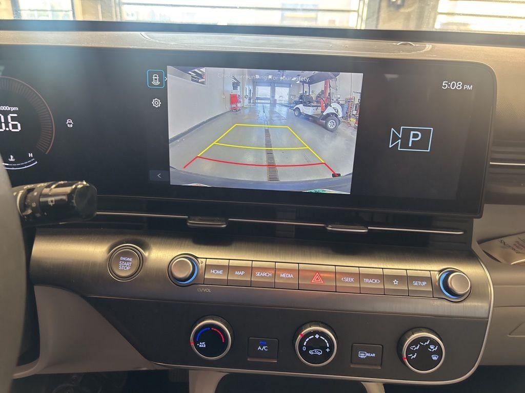 2024 Hyundai KONA SE