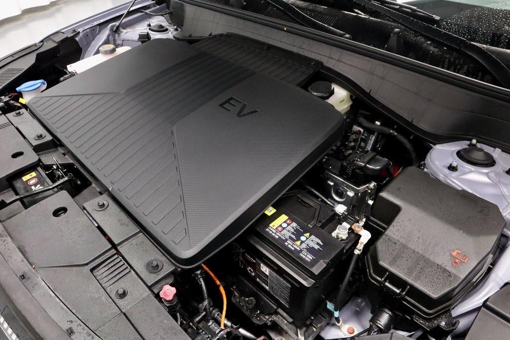 2024 Hyundai KONA ELECTRIC SE