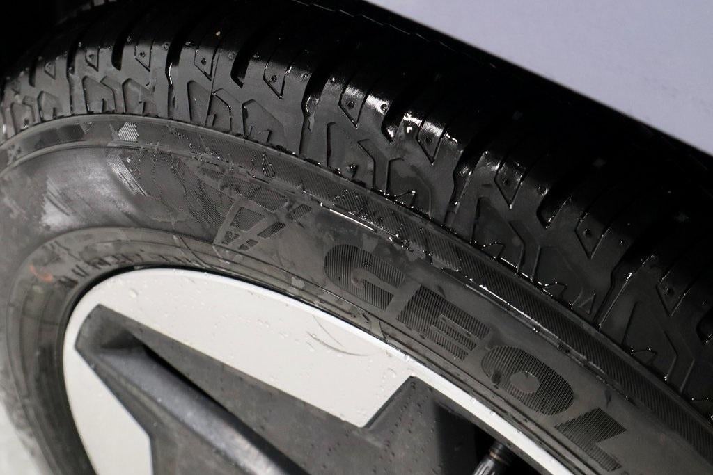 2024 Hyundai KONA ELECTRIC SE