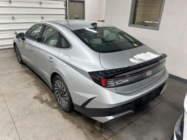 2025 Hyundai SONATA HYBRID SEL