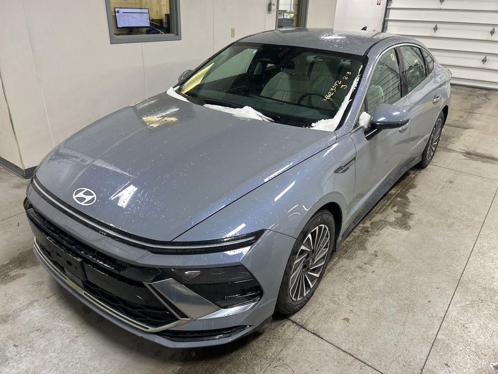 2025 Hyundai SONATA HYBRID SEL