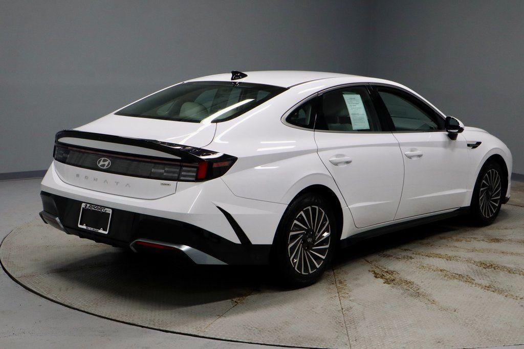 2025 Hyundai SONATA HYBRID SEL