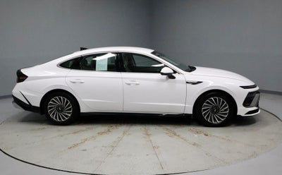 2025 Hyundai SONATA HYBRID SEL