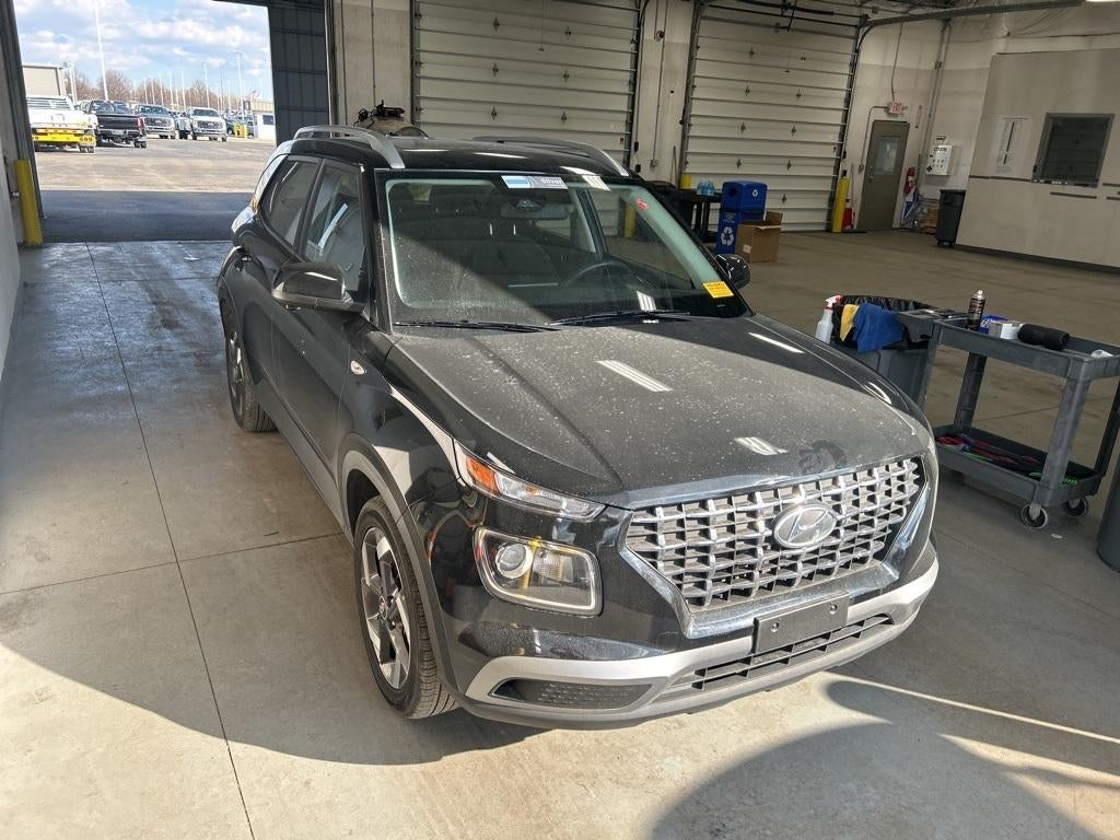 2025 Hyundai VENUE SEL