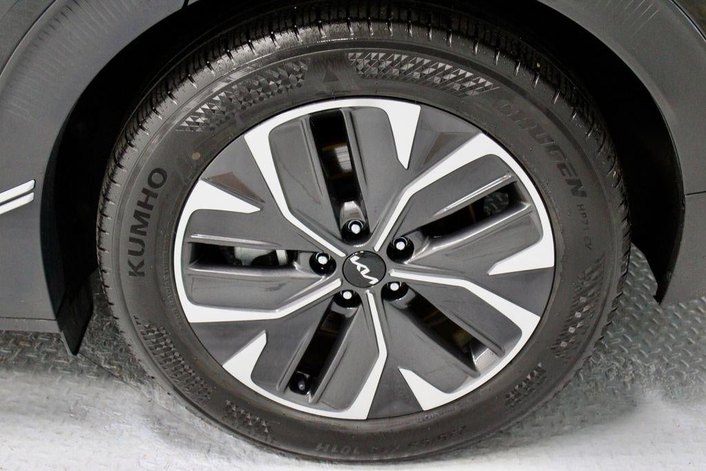 2024 Kia EV6 Light