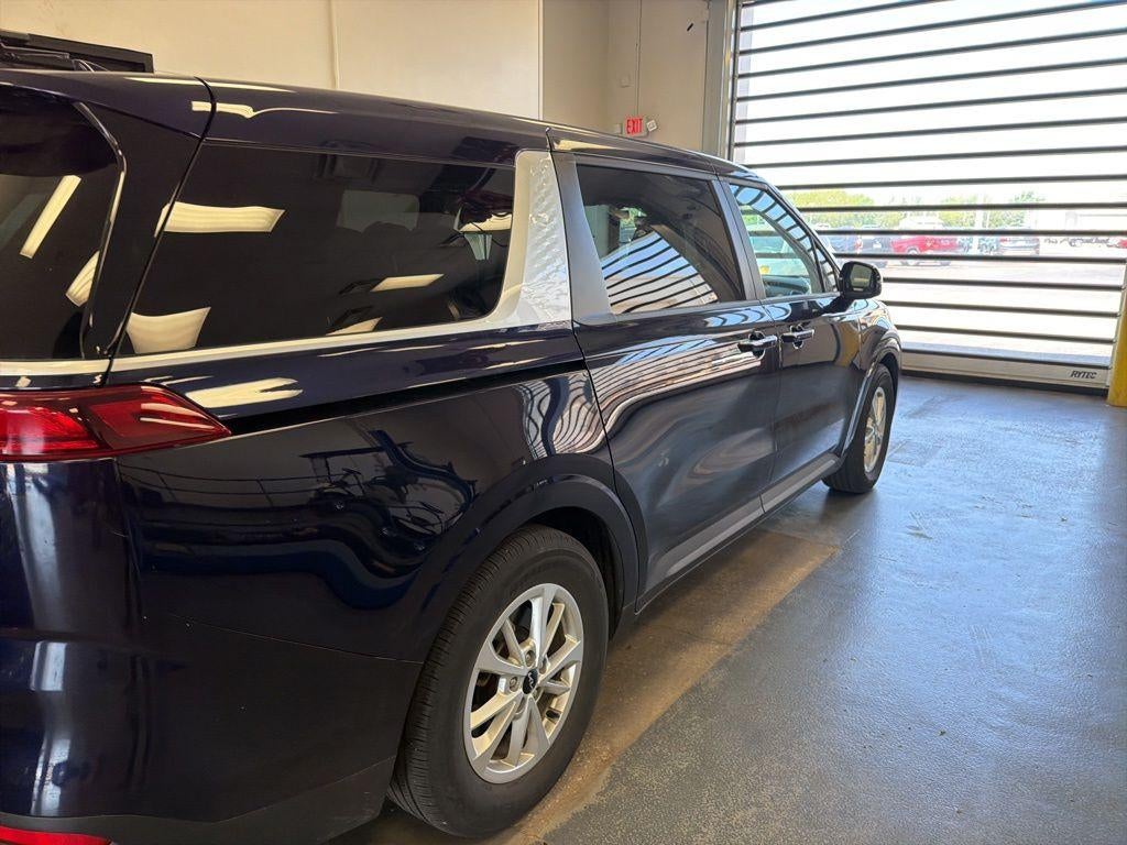 2024 Kia Carnival LX Seat Package