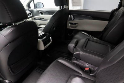 2024 Kia Carnival LX Seat Package