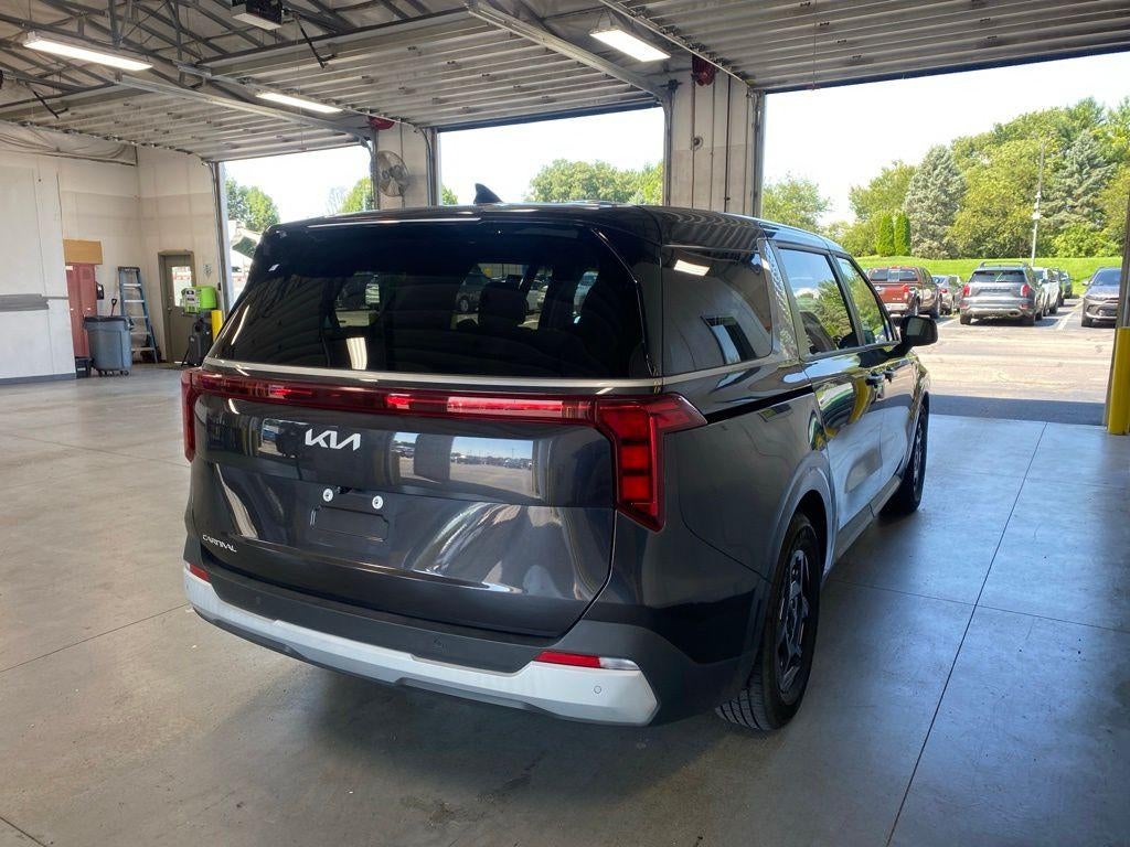 2025 Kia Carnival LXS