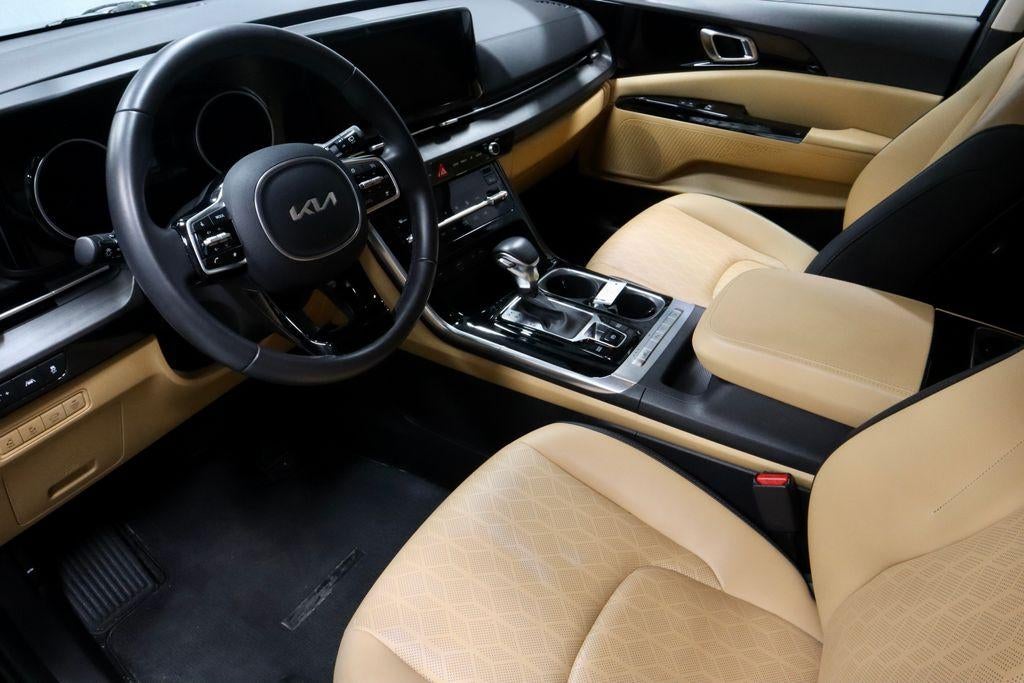 2024 Kia Carnival EX