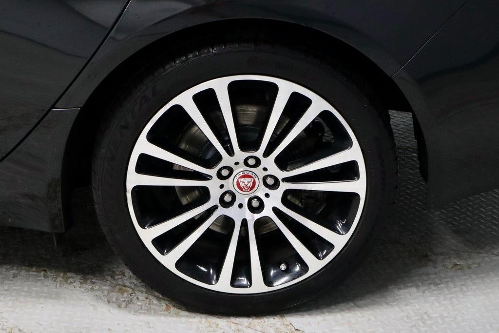 2020 Jaguar XF 30t Prestige