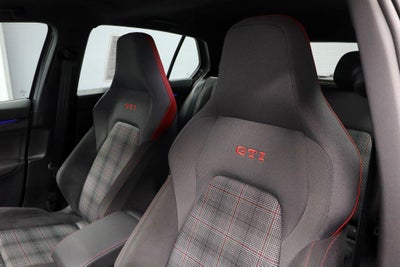 2024 Volkswagen Golf GTI SE