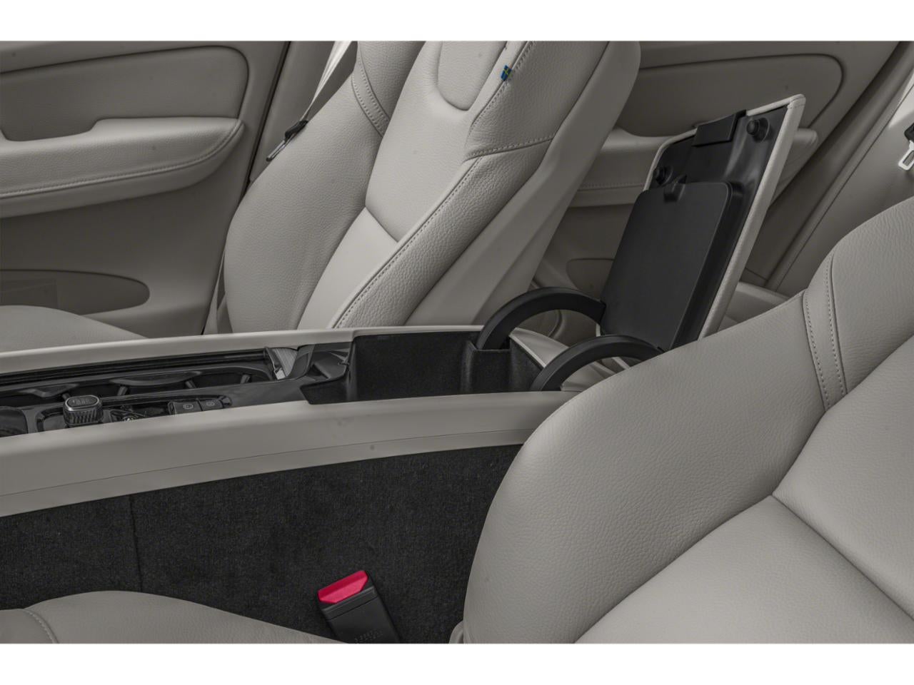 2020 Volvo XC60 T5 Momentum