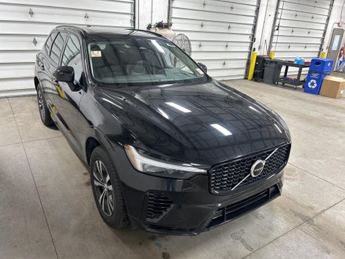 2024 Volvo XC60 Recharge Plug-In Hybrid T8 Plus Dark Theme