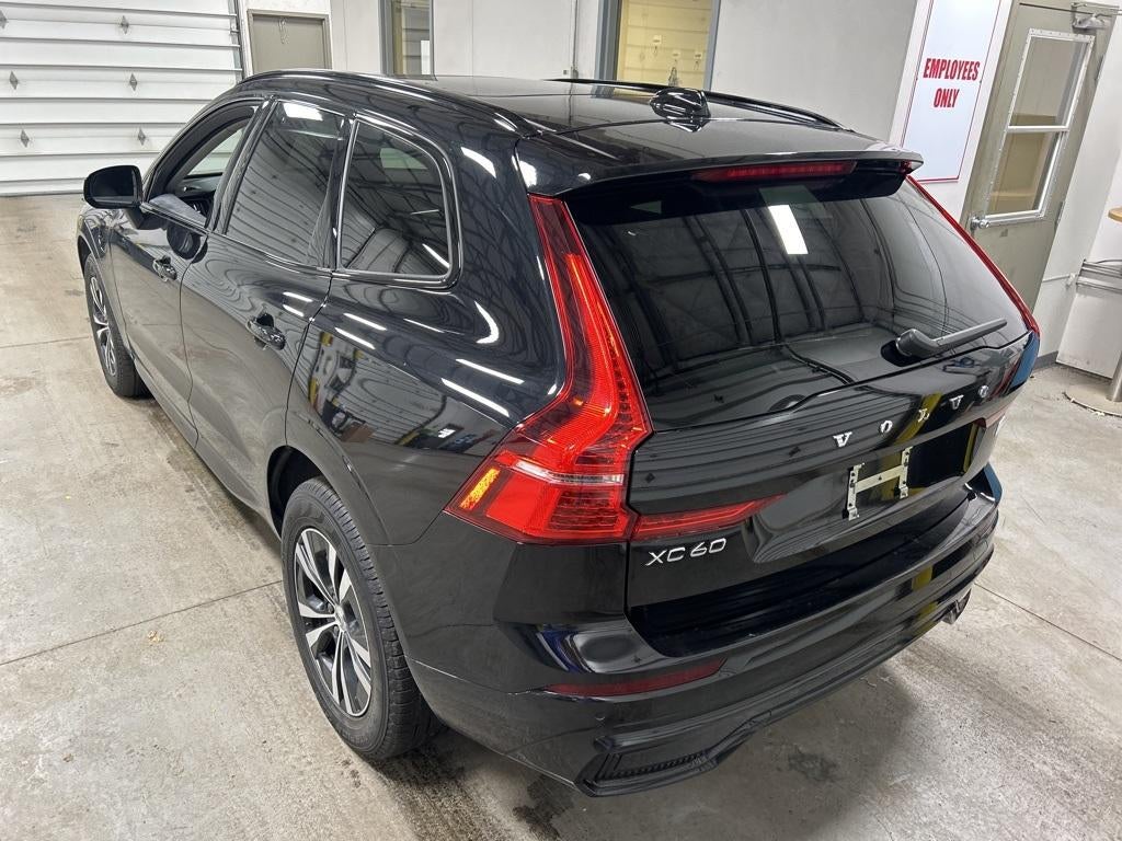 2024 Volvo XC60 Recharge Plug-In Hybrid T8 Plus Dark Theme