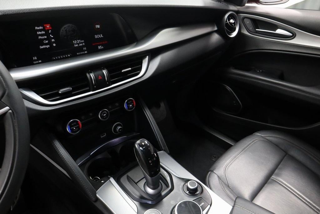 2018 Alfa Romeo Stelvio Base